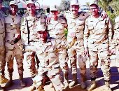 كلنا جيش مصر.. "مصطفى" يشارك صورته فى مبادرة "اليوم السابع" بالزى العسكرى