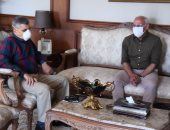 محافظ بورسعيد يستقبل رئيس هيئة قناة السويس لبحث عدد من الملفات.. صور