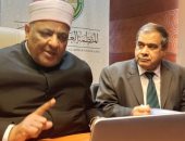 عباس شومان لشيوخ قبائل الصومال: قيم الأزهر تحفظ للدين قدره وللمجتمعات تماسكها