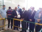 محافظ الجيزة يتفقد مشروعات الصرف الصحى بالصف ويوجه بسرعة الانتهاء منها