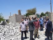  محافظ المنيا يحيل مسئولى الوحده المحلية والجمعية الزراعية بقريه إتليدم للتحقيق