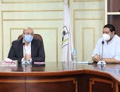 محافظ بنى سويف يناقش جهود جهاز تنمية المشروعات للحد من آثار كورونا