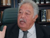 "المحامين" تعتمد صعود أيمن عبد الحميد لعضوية مجلس النقابة