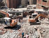 محافظة القاهرة تزيل عقارات مخالفة بالوايلى والزيتون والساحل.. صور