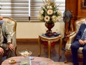 رئيس جامعة بنى سويف يهنئ اللواء محمد مراد لتوليه منصب مدير الأمن