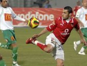 زى النهاردة.. الصقر أحمد حسن يظهر لأول مرة بقميص الأهلى ويسجل فى الزمالك