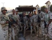 كلنا جيش مصر.. "أحمد" من محافظة أسوان يشارك صورته بالزى العسكرى