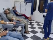 حملة شبابية للتبرع بالدم لمساعدة مصابى كورونا بقرية منيل السلطان بالجيزة