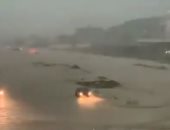 أمطار غزيرة وبرق ورعد بمدينة الطائف فى السعودية.. فيديو 