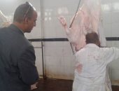 إعدام رأس ماشية مصابة بالسل قبل تداولها بالأسواق بمركز أبوقرقاص بالمنيا