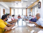 محافظ دمياط تتابع التصالح فى مخالفات البناء وتناقش آخر المستجدات برأس البر