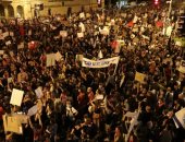 آلاف الإسرائيليين يتظاهرون فى "تل أبيب" و"القدس المحتلة" بعد إقالة نتنياهو لوزير الدفاع