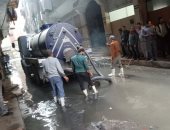 سيبها علينا.. قارئ يشكو انتشار مياه الصرف الصحى بشارع أولاد درويش بإمبابة