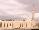 حجاج بيت الله الحرام يتوافدون إلى صعيد عرفات
