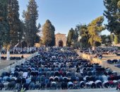 مسلمو العالم يحتفلون بعيد الأضحى رغم كورونا.. والحجاج يرمون جمرة العقبة