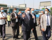 محافظ القاهرة : إلزام الجميع بارتداء الكمامة فى وسائل النقل العام