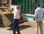 استمرار حملات النظافة ورفع الاشغالات بمركز الزقازيق .. صور