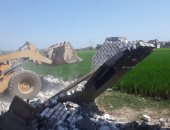 إزالة حالتى تعدٍ على مساحة 195 مترا مربعا فى البحيرة