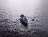 فيديو.. مغامر يبحر وحيداً ويجتاز المحيط الهادى بقارب تجديف خشبى
