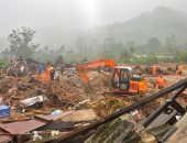 مصرع 15 وغرق أكثر من 20 منزلا فى انهيار طينى بالهند بسبب الأمطار.. صور