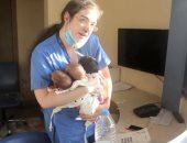 ممرضة بيروت الشجاعة تروى كيف أنقذت الرضع الثلاثة من براثن الانفجار.. فيديو