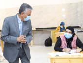 رئيس جامعة جنوب الوادى يتفقد بدء اختبارات القدرات بكليات الجامعة.. صور