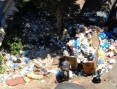 شكوى من تراكم القمامة فى شارع قناة السويس بمحرم بك الإسكندرية