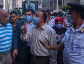 فيديو.. محافظ الإسكندرية يرصد تراكمات القمامة فى جولة مفاجئة بشارع 30