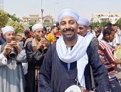 فيديو.. المصريون يحتفلون بـ"الطبل والمزمار" بعد الإدلاء بأصواتهم في انتخابات الشيوخ