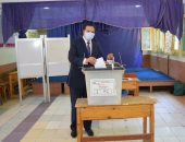 رئيس جامعة سوهاج يدلى بصوته فى انتخابات مجلس الشيوخ (صور)