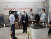صور.. محافظ المنوفية يتفقد لجان انتخابات الشيوخ بشبين الكوم