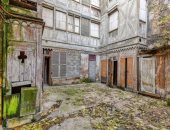 اكتشاف جثة عمرها 30 عاماً فى قصر عريق أثناء ترميمه بباريس