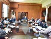 رئيس جامعة بنى سويف يوجه برفع كفاءة معهد التراث والفنون ومركز العلاج الطبيعى