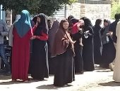 إقبال سيدات الفشن ببنى سويف على الإدلاء بأصواتهن بانتخابات مجلس الشيوخ