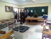 محافظ كفر الشيخ يتفقد عددا من اللجان الانتخابية لمجلس الشيوخ.. صور