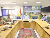 محافظ أسيوط: فتح جميع اللجان وحملات تعقيم ويطلق حملة "حقك تشارك".. صور 