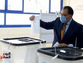 رئيس الوزراء يدلى بصوته فى انتخابات مجلس الشيوخ بزايد .. فيديو وصور