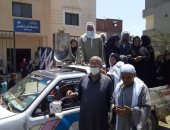 أغانى وطنية بلجنة ميت ربيعة ومسيرة تدعو للمشاركة فى الانتخابات بالشرقية.. صور