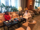 سفير البحرين بالقاهرة يستقبل نعيمة القصير ممثل منظمة الصحة العالمية بمصر