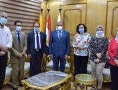 رئيس جامعة بنى سويف يستقبل رئيس لجنة قطاع الدراسات الإعلامية بالأعلى للجامعات