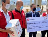 وزير خارجية ألمانيا يقدم شيكا بمليون يورو للصليب الأحمر لمساعدة لبنان