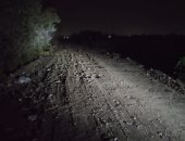 أهالي قرية أم سعدون بالشرقية يطالبون بأعمدة إنارة للطريق