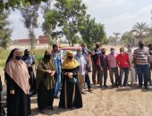 صور.. السيدات يتصدرن مشهد التصويت بانتخابات الشيوخ فى مدينة القرين شرقية