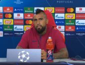 برشلونة ضد البايرن.. فيدال: البافارى مفضل للفوز لكننا أفضل فريق فى العالم