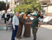 رئيس مدينة الحسينية يشرف على سوق الهميس وحملات نظافة بفاقوس