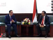 مدبولى من الخرطوم: الرئيس السيسي كلفنا بتقديم كل الدعم لأشقائنا فى السودان