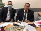 جمارك مطار القاهرة الدولى تضبط محاولة تهريب كمية من النقد الأجنبى