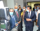 وزير التعليم العالى ورئيس جامعة الإسكندرية يفتتحان أعمال التطوير  بكلية الطب