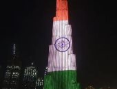 برج خليفة يضيء بألوان علم الهند احتفالا بيوم الاستقلال الهندى