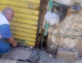 محافظة القاهرة تحذر من عقار مخالف بمصر القديمة وتشمع ورش بمدينة نصر.. صور